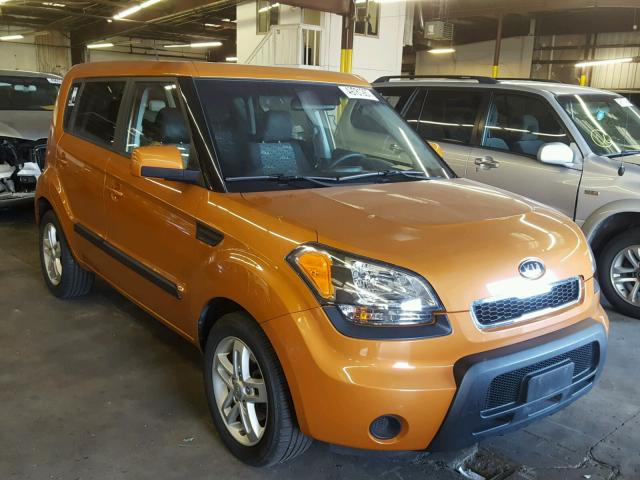 KNDJT2A28B7212825 - 2011 KIA SOUL ORANGE photo 1