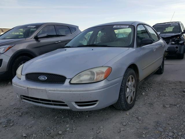 1FAFP53U57A105676 - 2007 FORD TAURUS SE SILVER photo 2