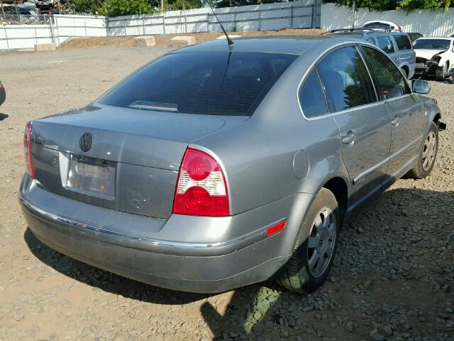 WVWPD63B91P132668 - 2001 VOLKSWAGEN PASSAT GLS GRAY photo 4