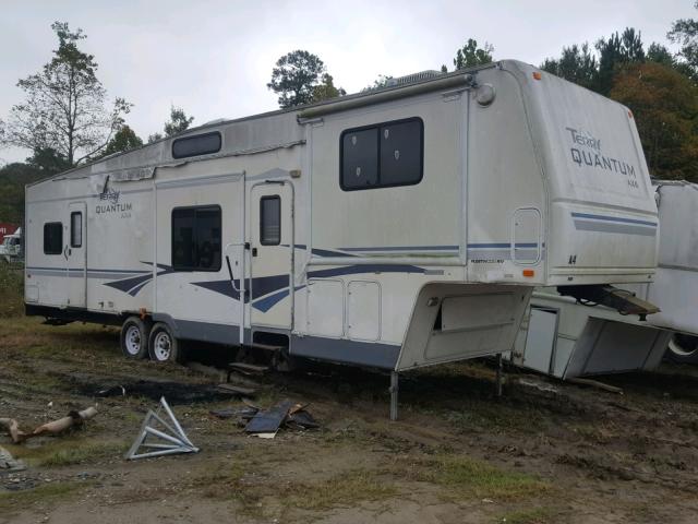 1EA5F362744281651 - 2004 FLEETWOOD TRAILER WHITE photo 1