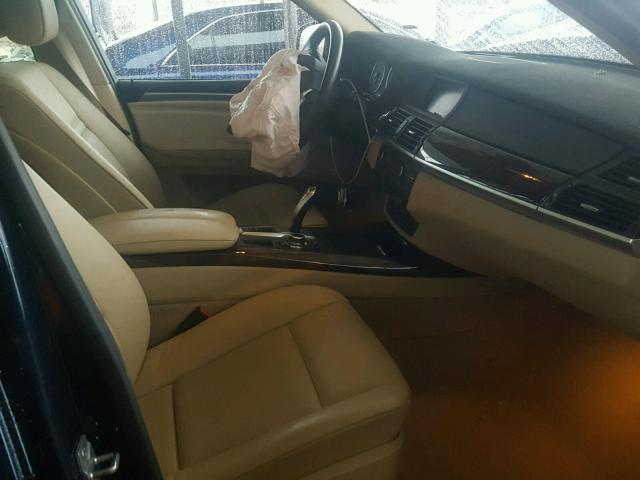 5UXZW0C54CL673064 - 2012 BMW X5 XDRIVE3 BLUE photo 5