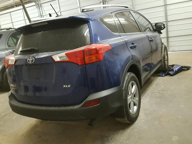 2T3WFREVXFW131099 - 2015 TOYOTA RAV4 XLE BLUE photo 4