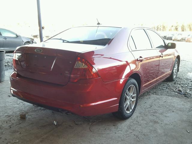 3FAHP0GA4AR324489 - 2010 FORD FUSION S RED photo 4