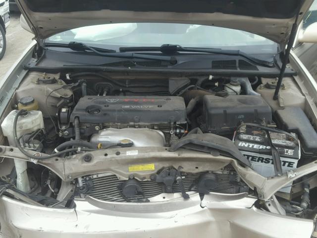 4T1BE32K25U046483 - 2005 TOYOTA CAMRY LE ოქროსფერი ფოტო 7