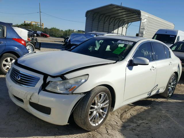 JNKBV61E07M717538 - 2007 INFINITI G35 WHITE photo 2