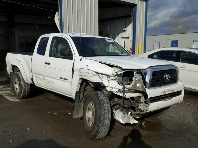 5TFUX4EN1BX006196 - 2011 TOYOTA TACOMA ACC WHITE photo 1