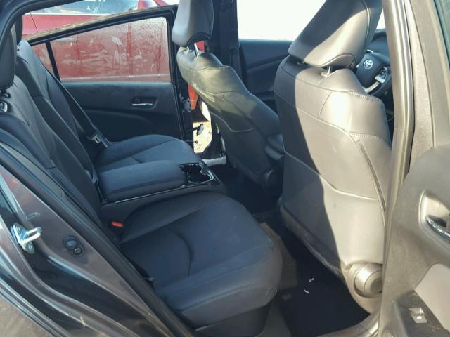 JTDKARFP8H3052856 - 2017 TOYOTA PRIUS PRIM 灰色 照片 6