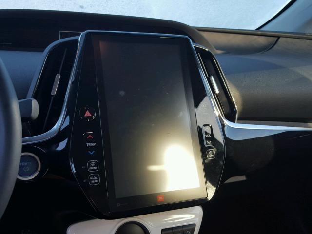 JTDKARFP8H3052856 - 2017 TOYOTA PRIUS PRIM 灰色 照片 9