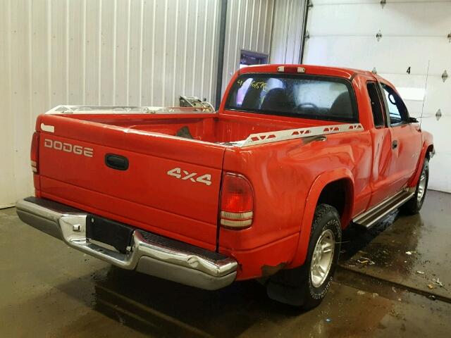 1B7GG22Y5XS227496 - 1999 DODGE DAKOTA RED photo 4