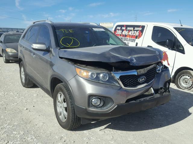 5XYKT3A12BG100994 - 2011 KIA SORENTO BA GRAY photo 1