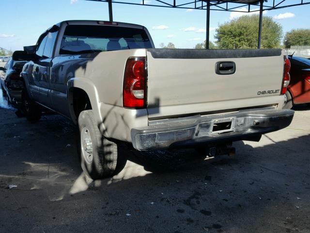 1GCHC29U64E387870 - 2004 CHEVROLET SILVERADO GOLD photo 3