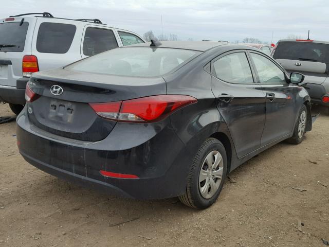 5NPDH4AE1GH744943 - 2016 HYUNDAI ELANTRA SE BLACK photo 4