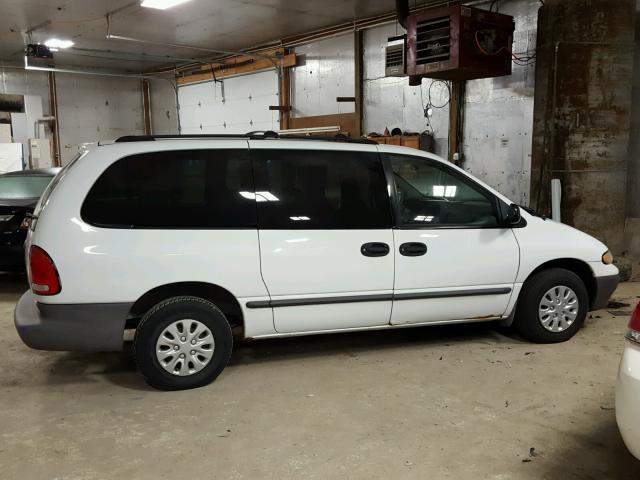 2P4GP24G2XR448846 - 1999 PLYMOUTH GRAND VOYA WHITE photo 9