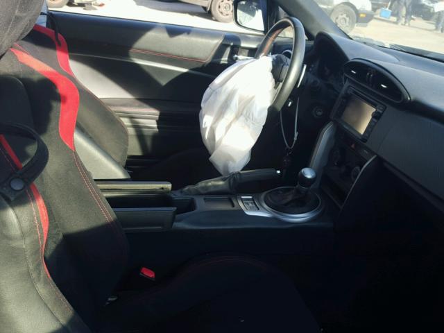 JF1ZNAA16F8709800 - 2015 TOYOTA SCION FR-S 白色 照片 5