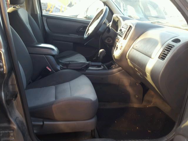 1FMYU93196KD25951 - 2006 FORD ESCAPE XLT GRAY photo 5