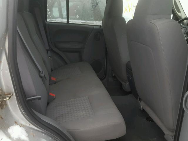 1J4GL48K67W685285 - 2007 JEEP LIBERTY SP GRAY photo 6