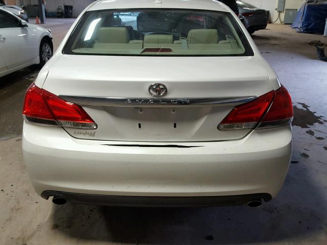 4T1BK3DB7BU427778 - 2011 TOYOTA AVALON BAS WHITE photo 9
