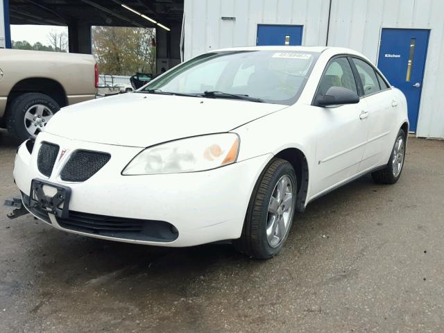 1G2ZH58N274243006 - 2007 PONTIAC G6 GT WHITE photo 2