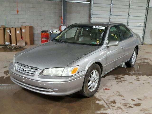 JT2BF28K310297252 - 2001 TOYOTA CAMRY LE GRAY photo 2