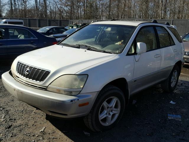 JTJHF10U120285267 - 2002 LEXUS RX 300 WHITE photo 2