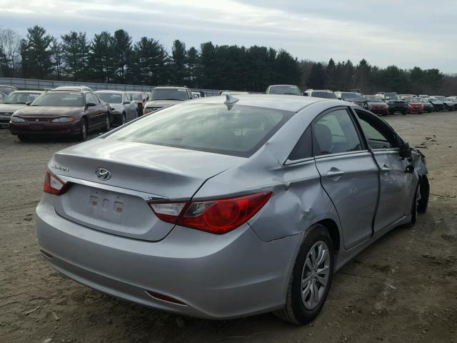 5NPEB4AC7BH292414 - 2011 HYUNDAI SONATA GLS SILVER photo 4