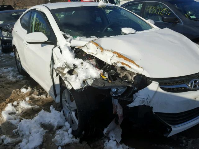 5NPDH4AE5DH439991 - 2013 HYUNDAI ELANTRA GL WHITE photo 9