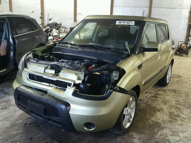 KNDJT2A2XA7118718 - 2010 KIA SOUL GREEN photo 2