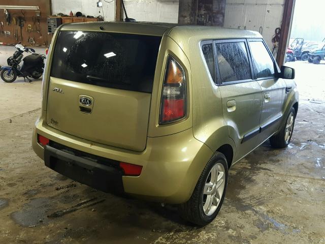 KNDJT2A2XA7118718 - 2010 KIA SOUL GREEN photo 4