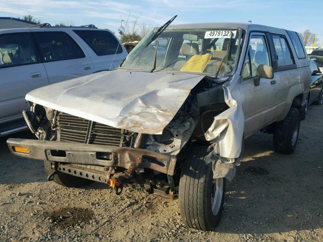 JT4VN62N5K0038359 - 1989 TOYOTA 4RUNNER VN SILVER photo 2