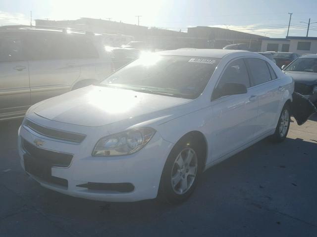 1G1ZB5EB1AF245261 - 2010 CHEVROLET MALIBU LS WHITE photo 2