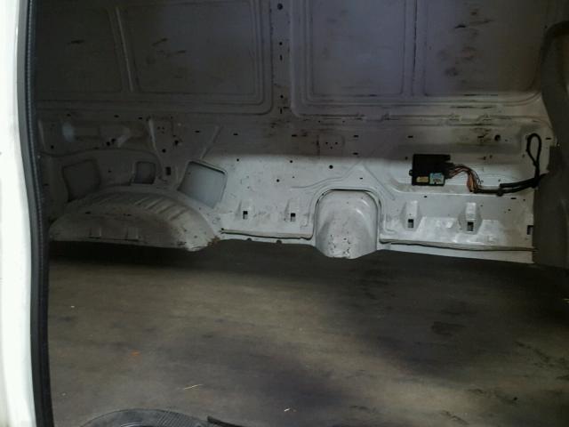 1FTRE14282HA09091 - 2002 FORD ECONOLINE WHITE photo 6