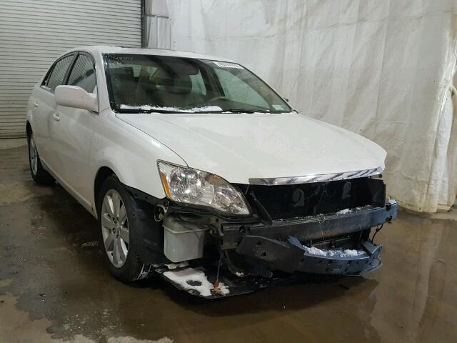 4T1BK36B35U039254 - 2005 TOYOTA AVALON XL WHITE photo 1