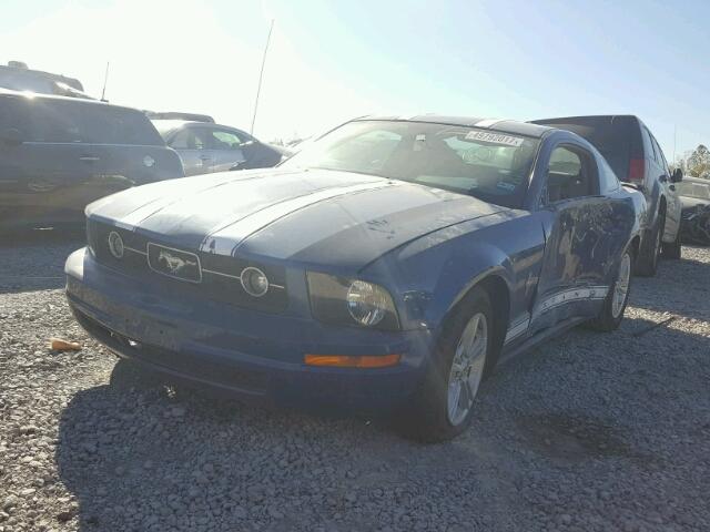 1ZVHT80N485183144 - 2008 FORD MUSTANG BLUE photo 2