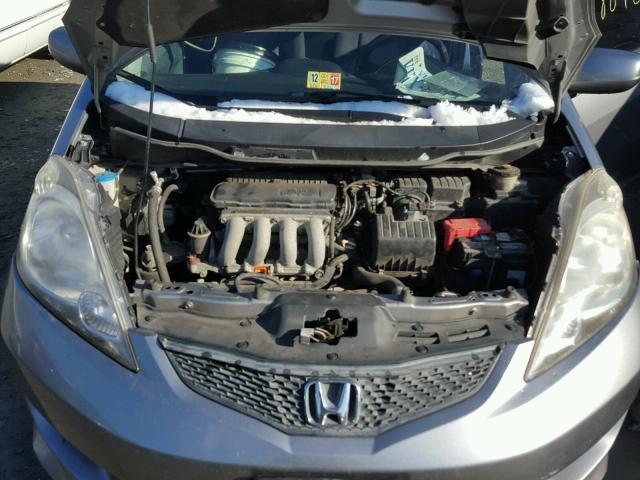 JHMGE8H42AC002000 - 2010 HONDA FIT SPORT SILVER photo 7