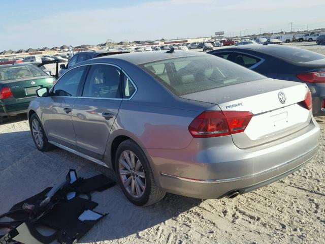 1VWCH7A32DC005418 - 2013 VOLKSWAGEN PASSAT SEL SILVER photo 3