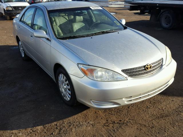 4T1BE32K12U049998 - 2002 TOYOTA CAMRY LE 银色 照片 1