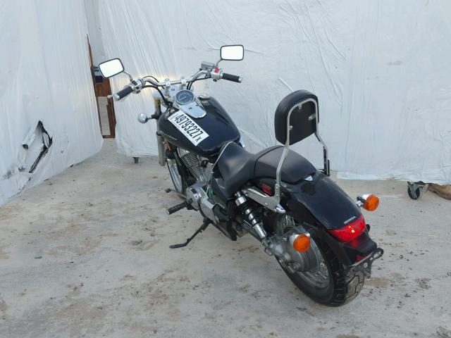 JH2RC5300CK400227 - 2012 HONDA VT750 C2 BLACK photo 3