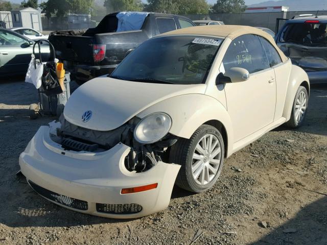 3VWRF31Y28M412728 - 2008 VOLKSWAGEN NEW BEETLE BEIGE photo 2