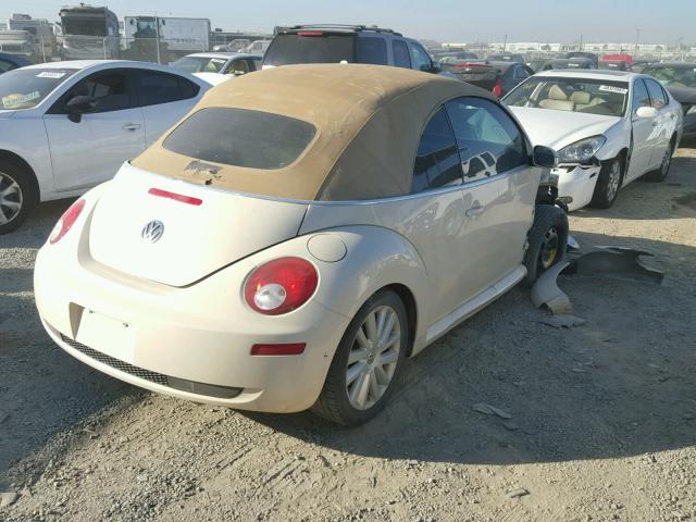 3VWRF31Y28M412728 - 2008 VOLKSWAGEN NEW BEETLE 米色 照片 4
