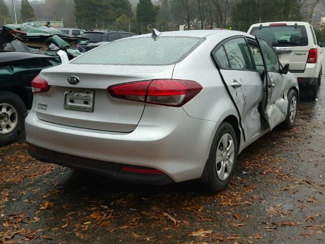 3KPFK4A7XHE136596 - 2017 KIA FORTE LX SILVER photo 4