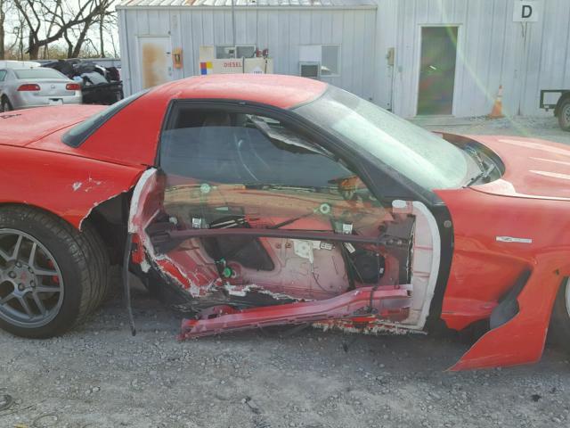 1G1YY12S315105869 - 2001 CHEVROLET CORVETTE Z RED photo 9