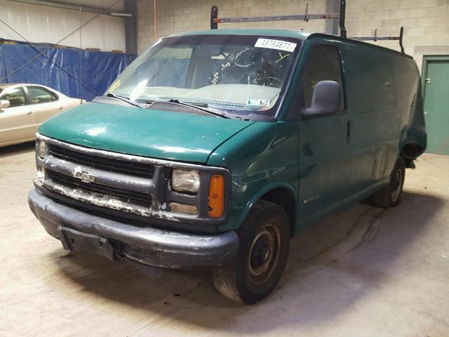 1GCGG25W5Y1121972 - 2000 CHEVROLET EXPRESS G2 GREEN photo 2