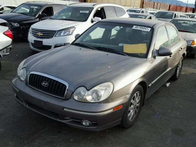 KMHWF35H24A945049 - 2004 HYUNDAI SONATA GLS GRAY photo 2