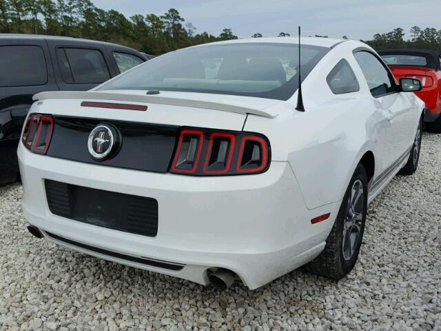 1ZVBP8AM2E5292410 - 2014 FORD MUSTANG WHITE photo 4