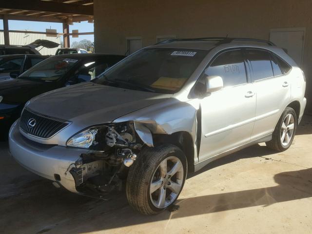 2T2HA31U34C024335 - 2004 LEXUS RX 330 SILVER photo 2