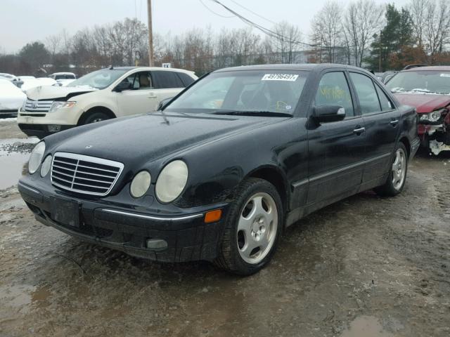 WDBJF70J72B426679 - 2002 MERCEDES-BENZ E 430 BLACK photo 2