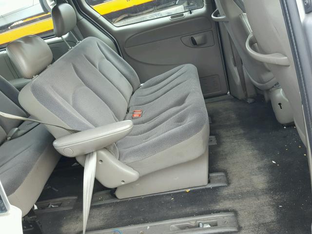 1C4GJ25B81B177970 - 2001 CHRYSLER VOYAGER GRAY photo 6