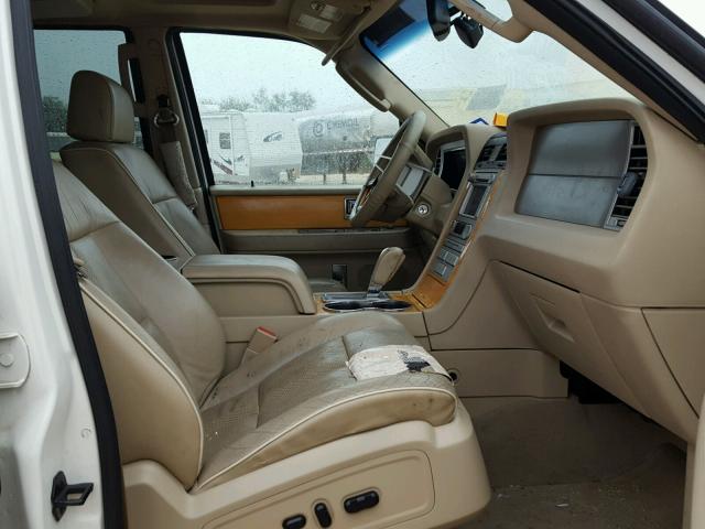 5LMFU28557LJ01255 - 2007 LINCOLN NAVIGATOR 白色 照片 5