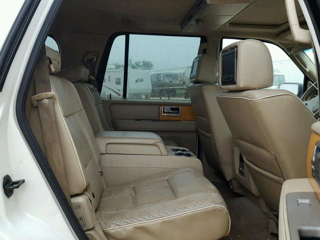 5LMFU28557LJ01255 - 2007 LINCOLN NAVIGATOR 白色 照片 6
