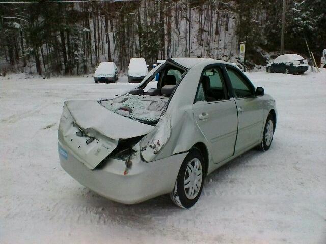 JTDBE32K753030239 - 2005 TOYOTA CAMRY LE ვერცხლისფერი ფოტო 4